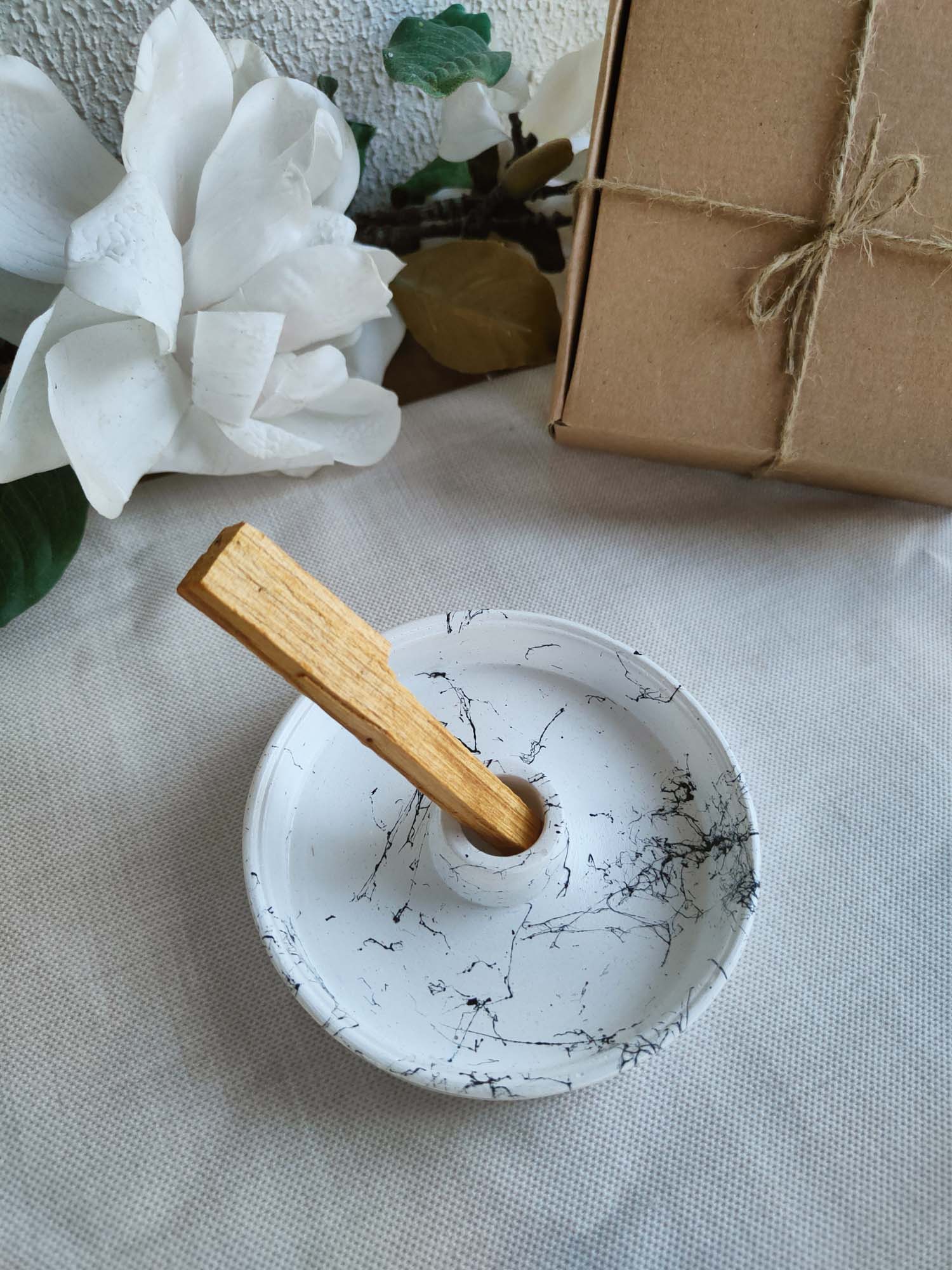 Dekoratif Beyaz Palo Santo Tütsülük Şamdanlık Tasarım Tütsü Kabı