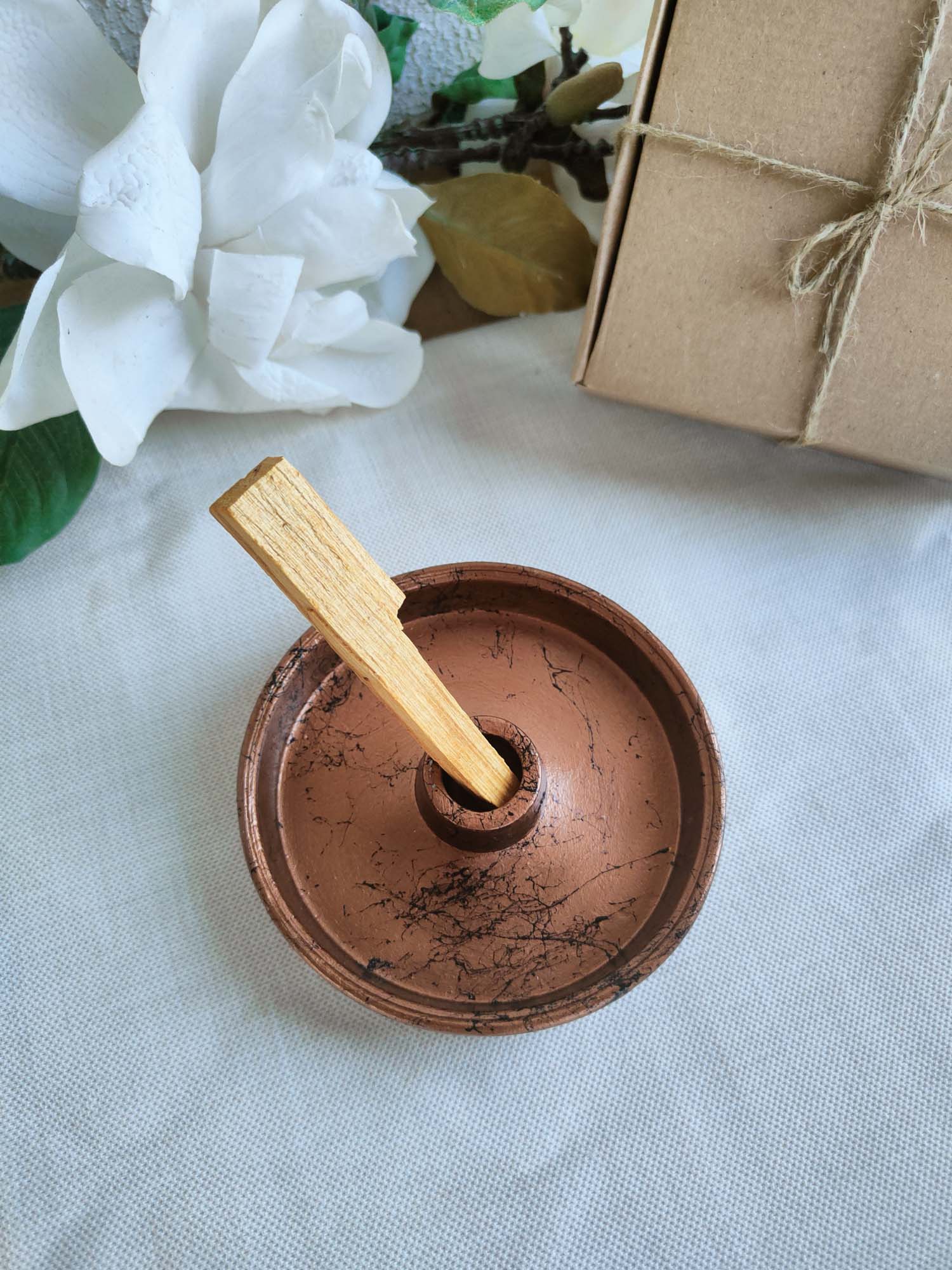 Dekoratif Bronz Palo Santo Tütsülük Bakır Renk Şamdanlık Tasarım Tütsü Kabı